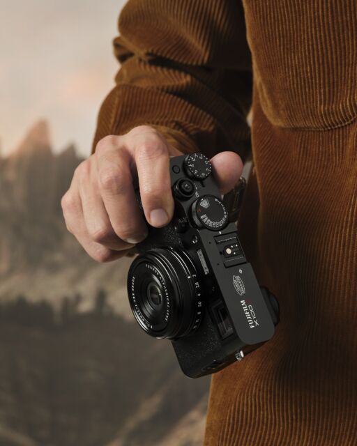 Fujifilm X X100vi Black