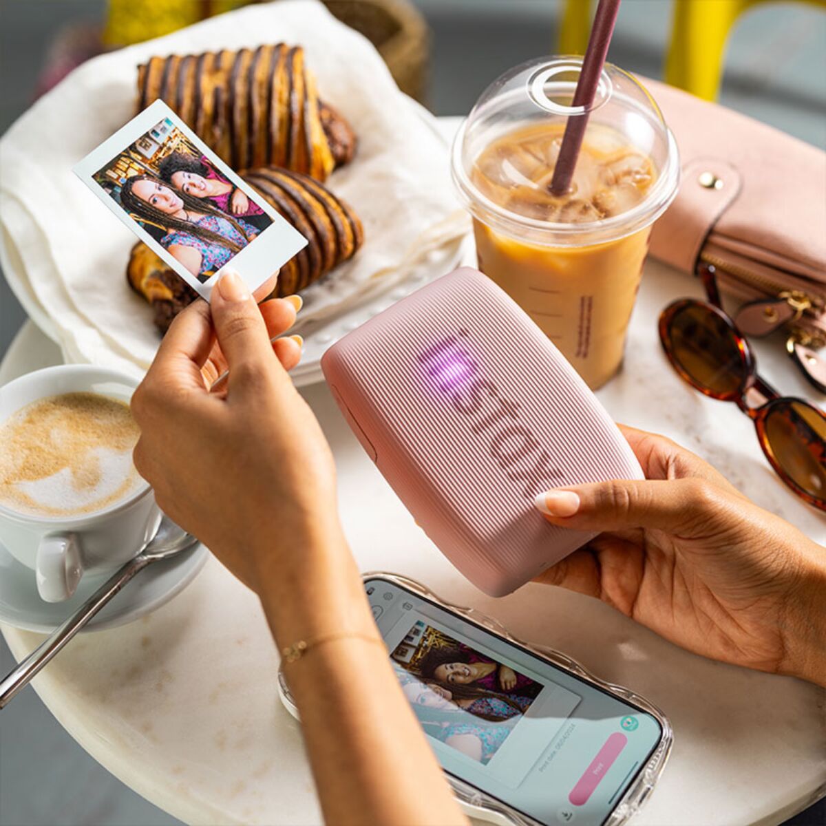 Newsletter pop-up image header