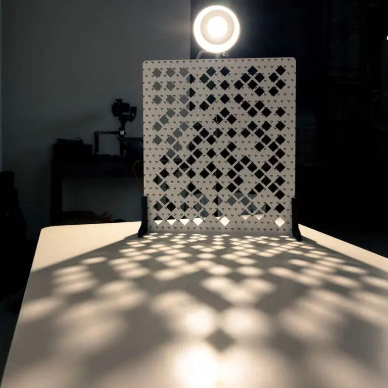 V Flat Shadow Board Scattered Diamonds