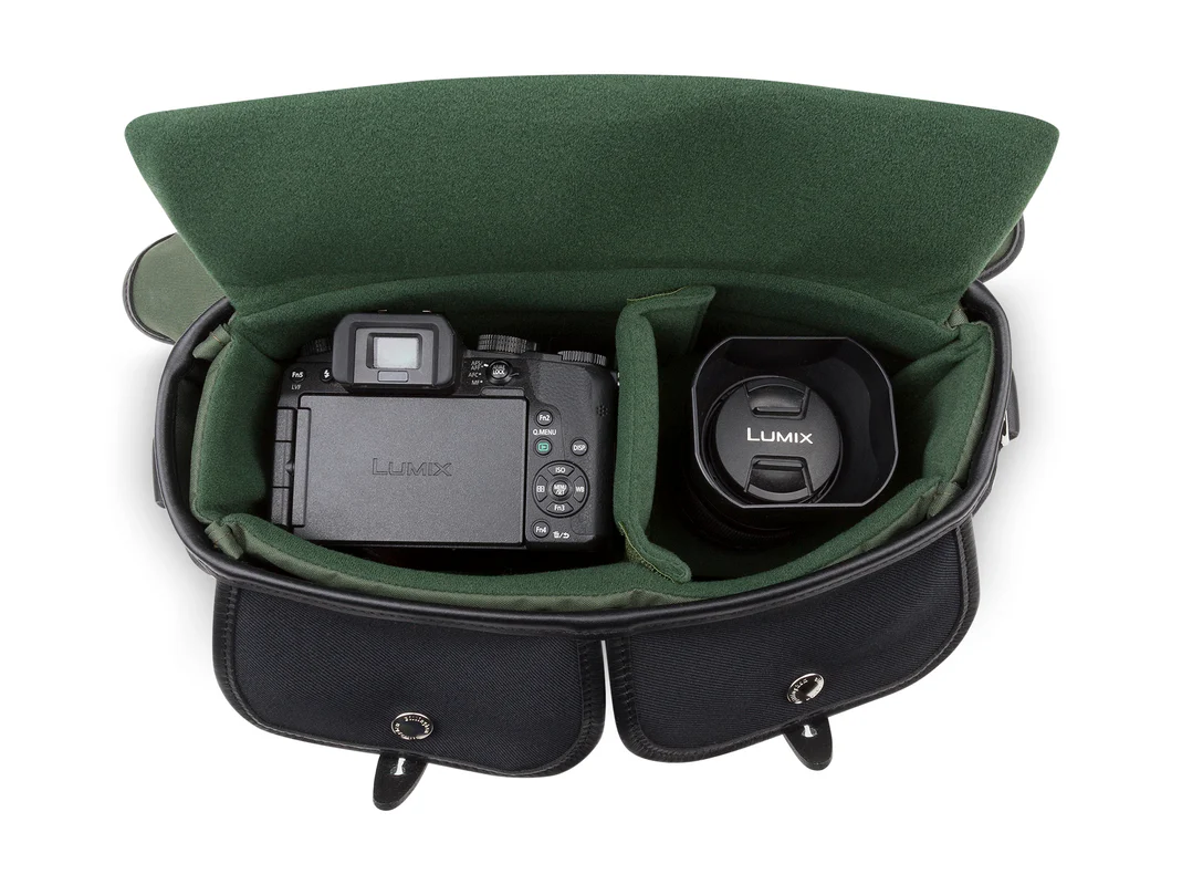 Billingham Hadley Small Pro Camera Bag Black Fibrenyte Black Leather
