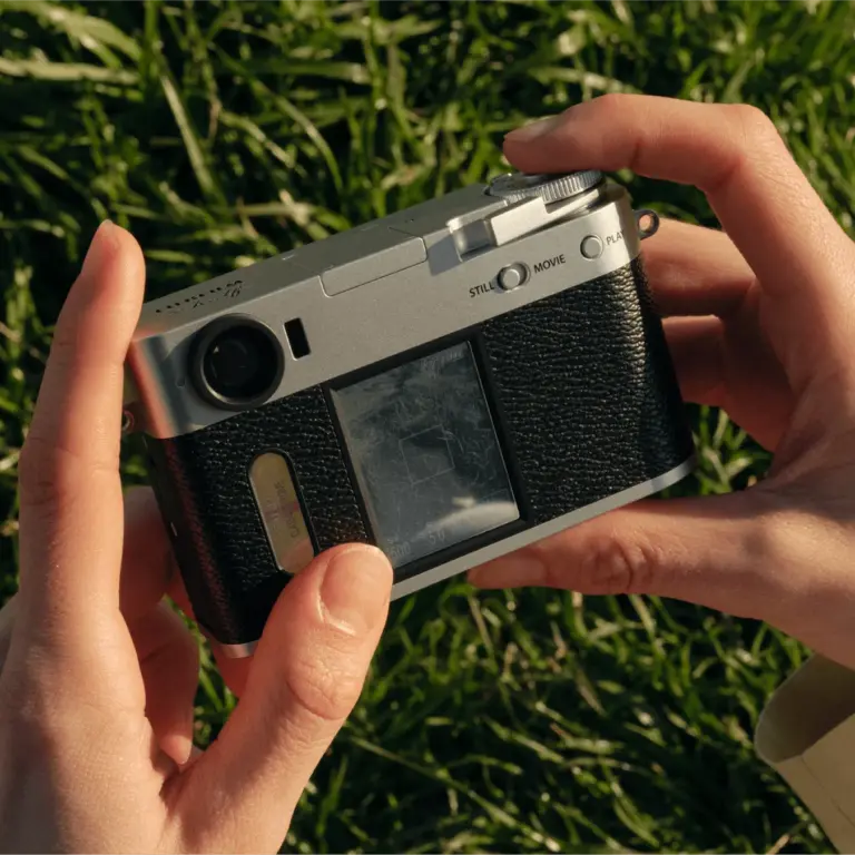 Fujifilm X X Half Body Black