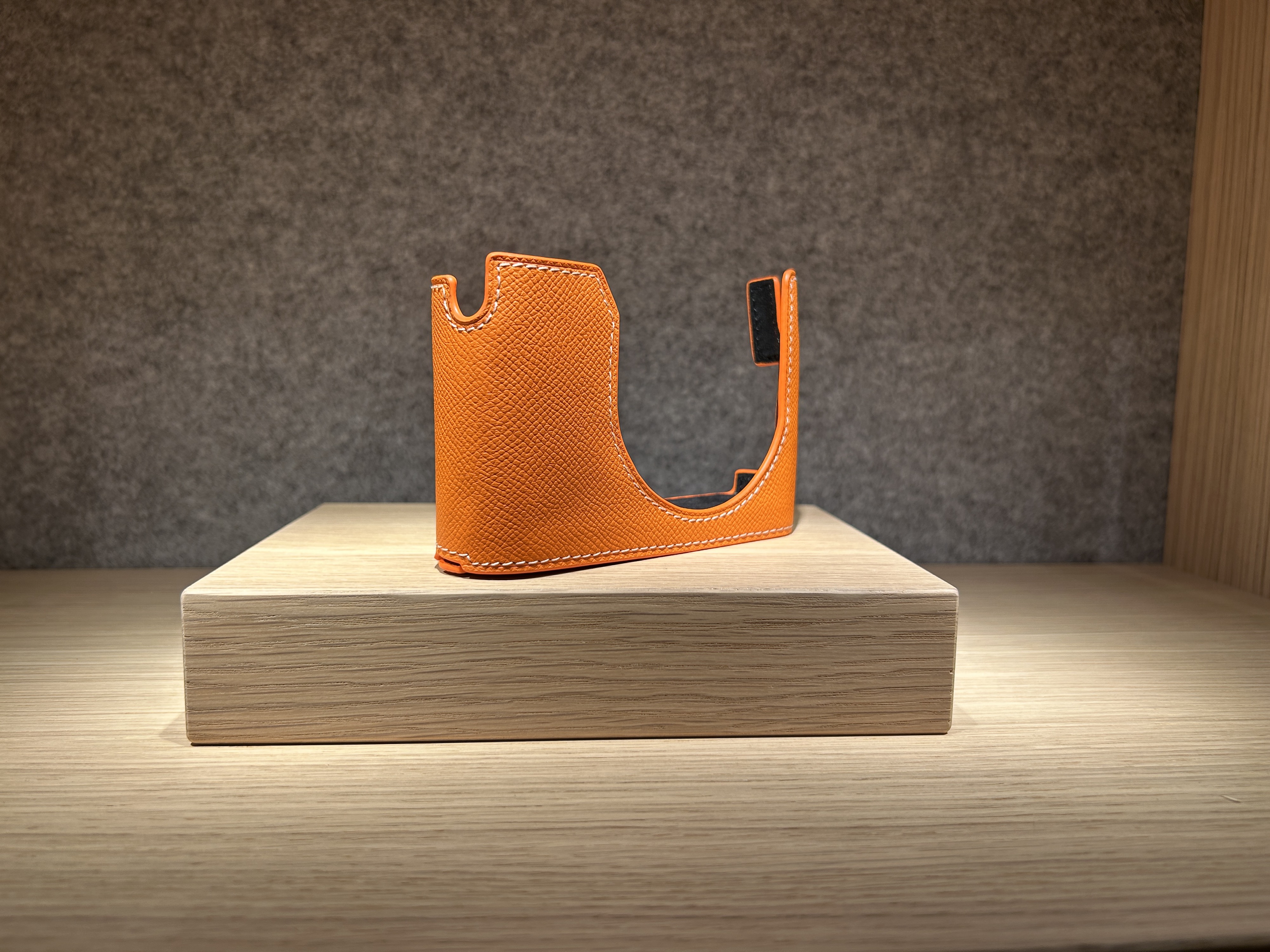 Leica Case Marvin Duke Brown Second Hand