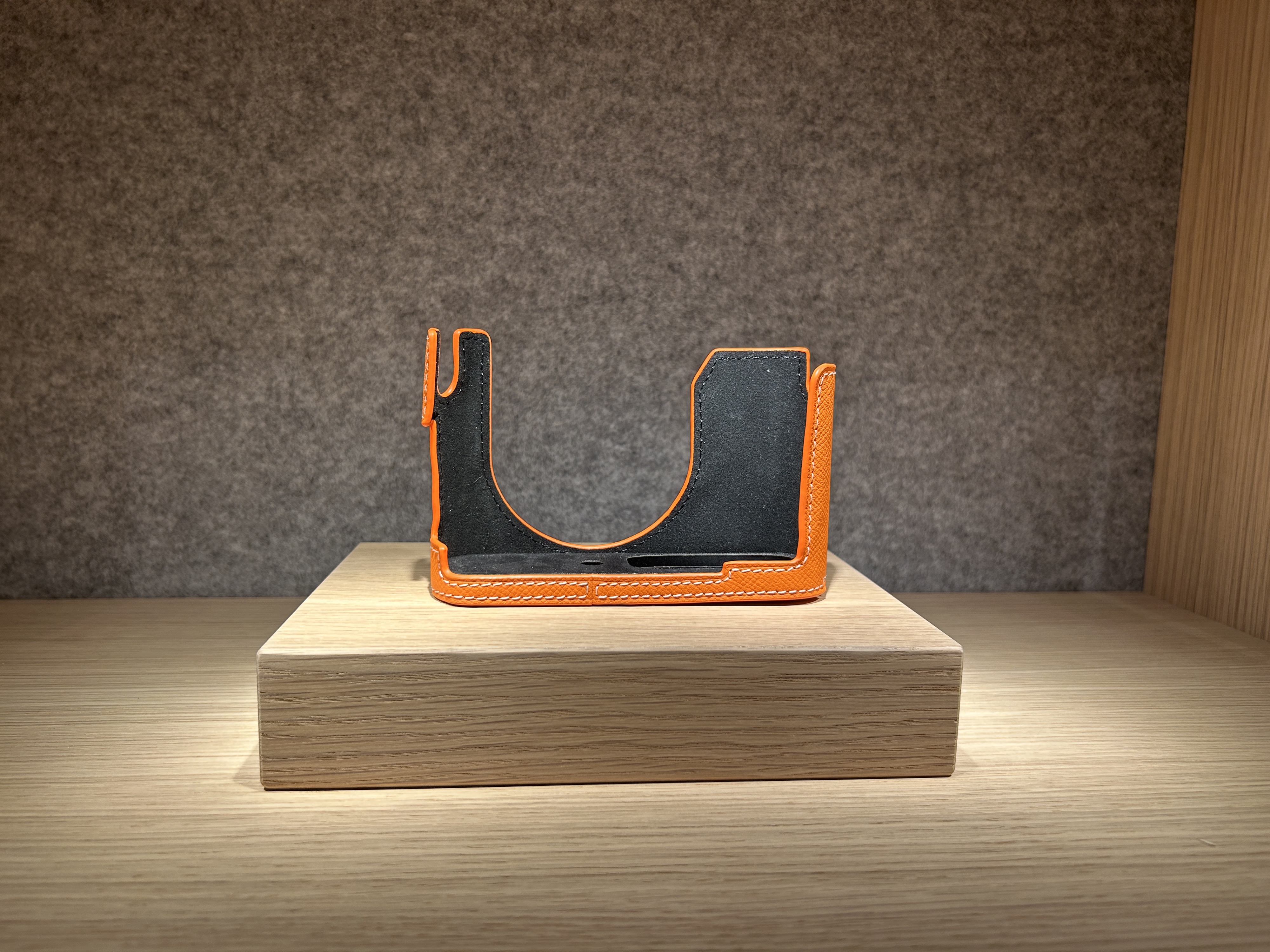 Leica Case Marvin Duke Brown Second Hand