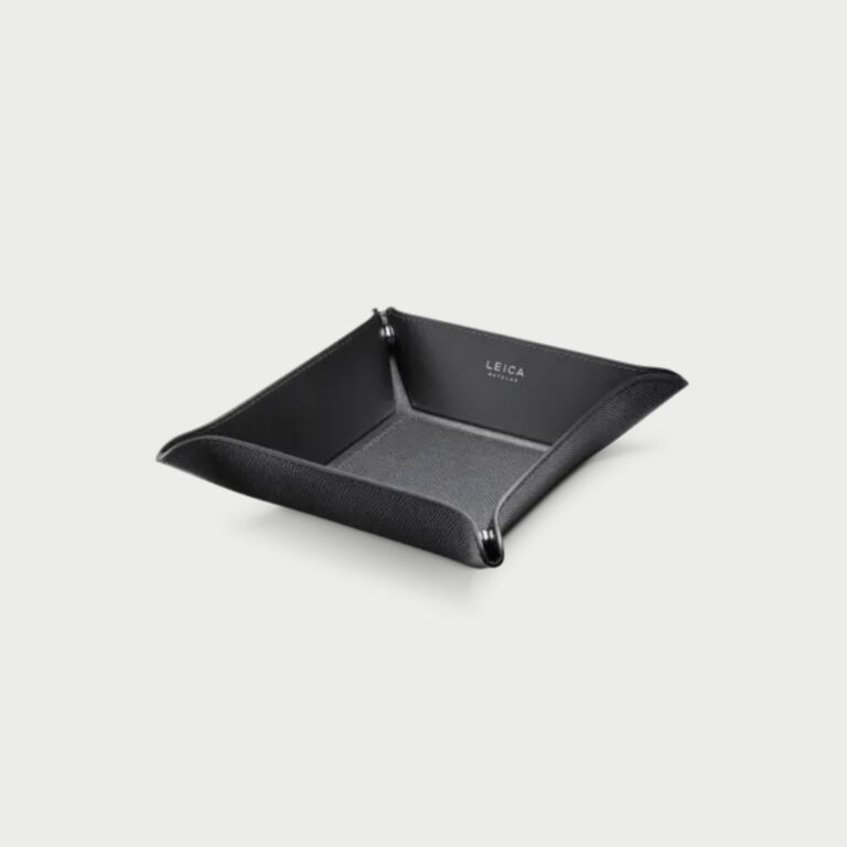 Tray