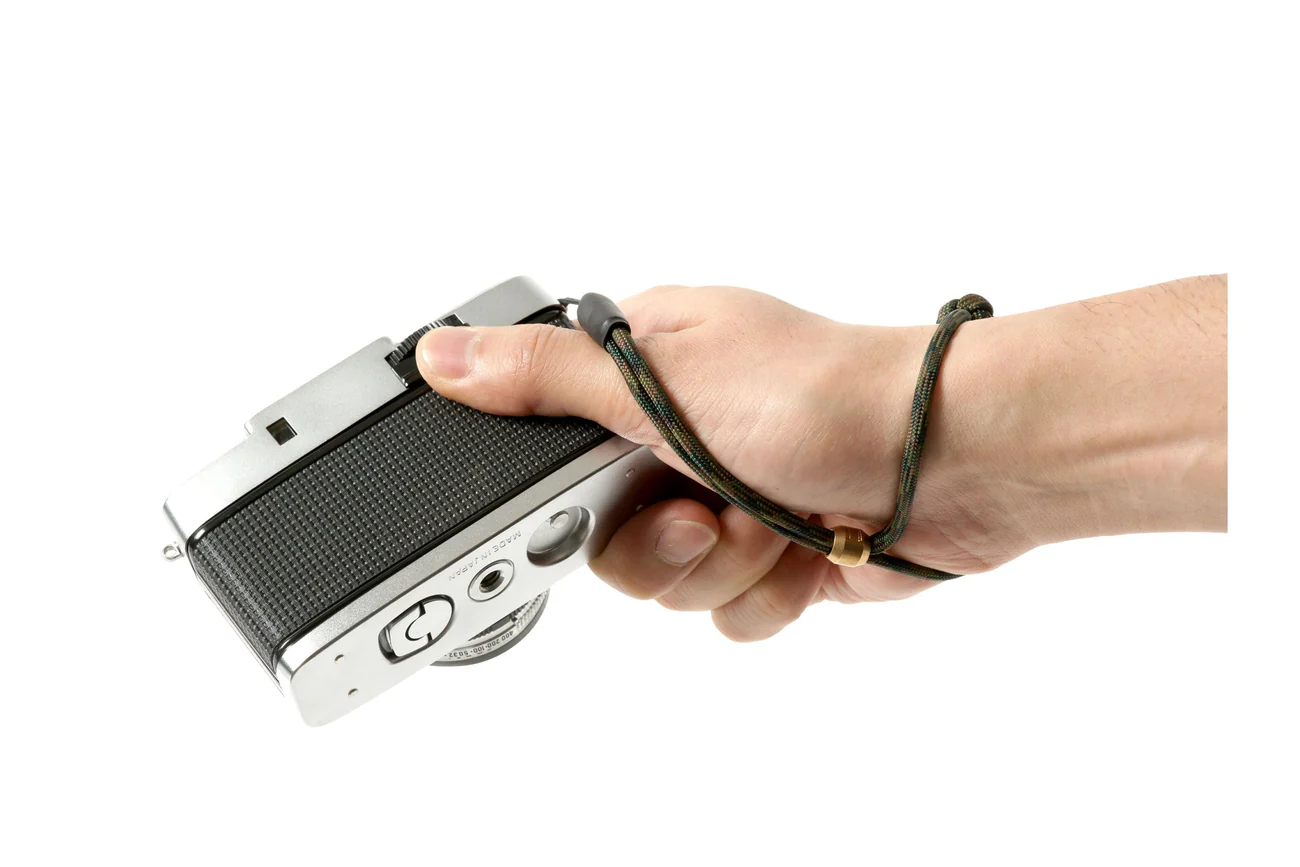 Artisan Artist Multifunctional Paracord Hand Strap Camo Acam P04h Cam