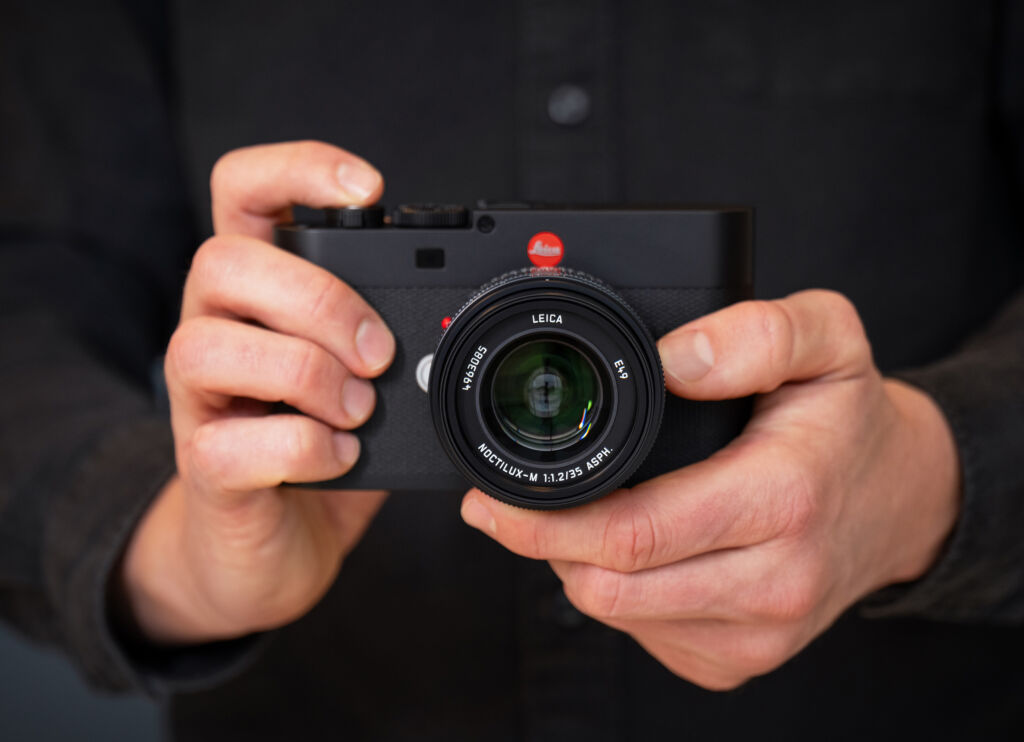 Leica Noctilux M 35mm F 1 2 Asph Black Lens