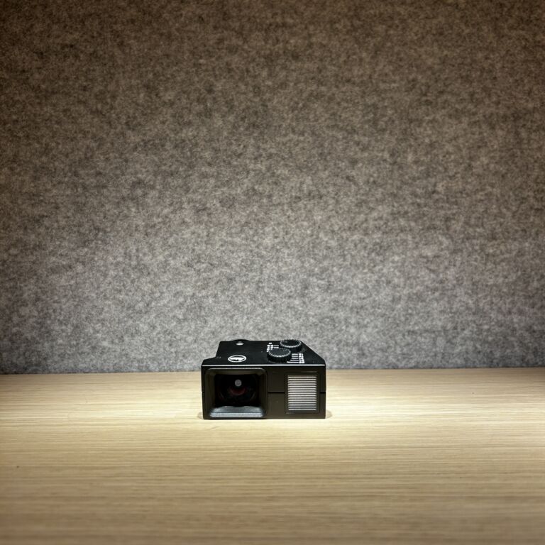 Leica Universal Wide Angle Viewfinder M