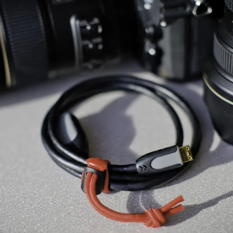 Red Whips Adjustable Elastic Cable