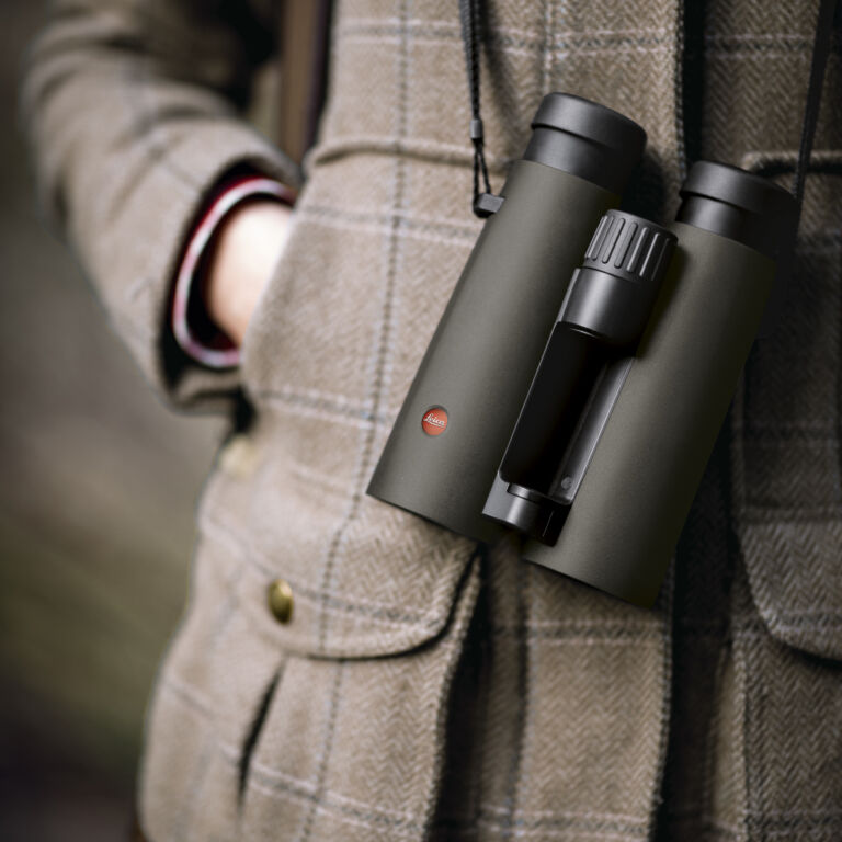 Leica Noctivid 10×42 Edition Olive Green Binoculars