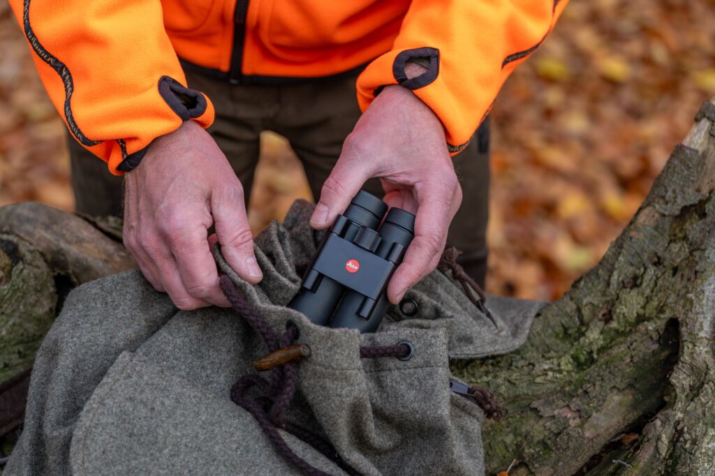 Leica Noctivid Compact 10x25 Black Compact Binoculars
